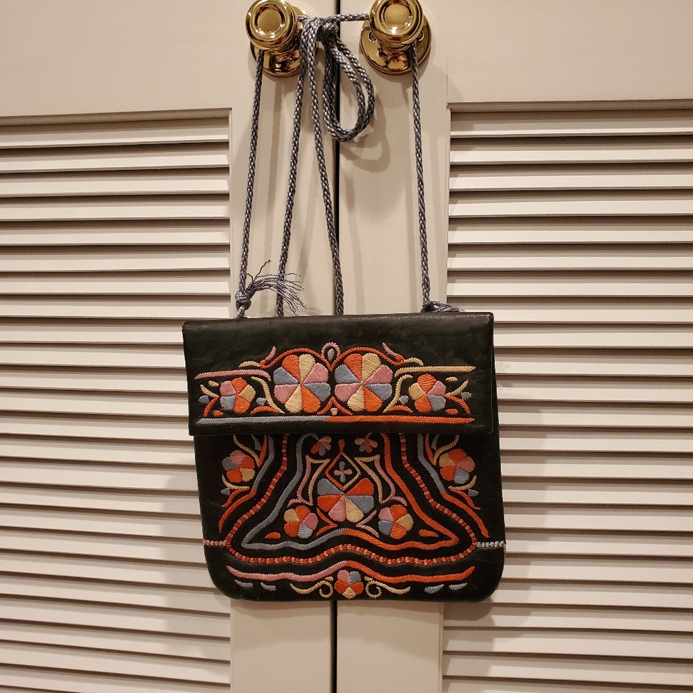 Artisan Moroccan Berber Leather Vintage Shoulder Bag with Embroidered Flowers